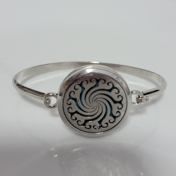 Silver aroma therapy  oil bracelet 7" - Picture 1 of 4